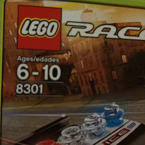 Lego 8301 Urban Enforcer - Picture 5 of 5